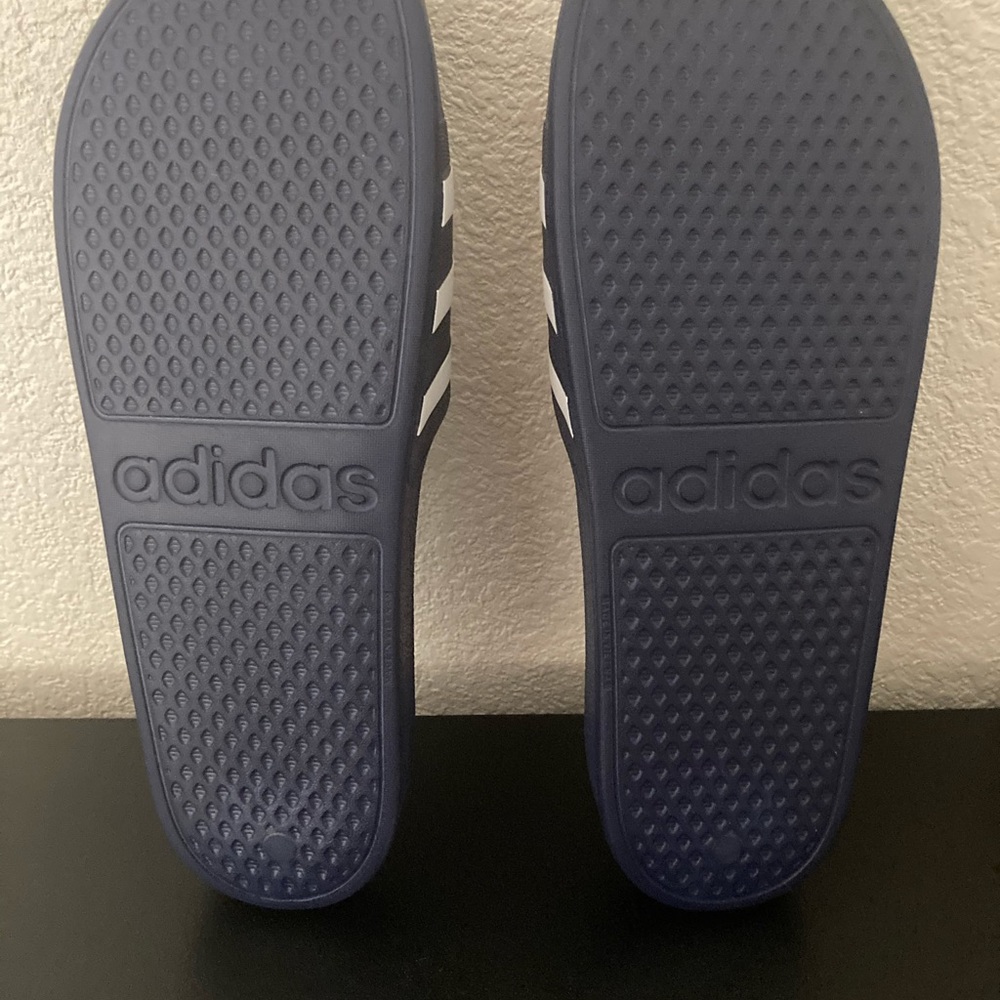 NEW MENS ADIDAS SHOWER POST SWIM SLIDES SZ 11 12 F35542 COMES WITH A BOX BLUE - Picture 2 of 8